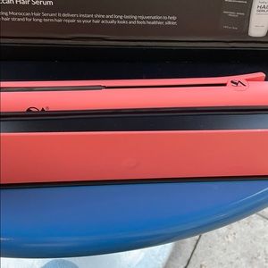 Straight Ahead Flat Iron